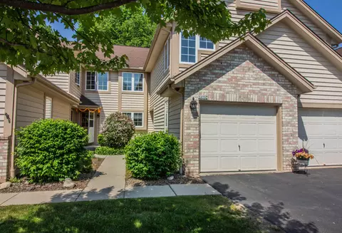 3025 River Birch #C, Brookfield, WI 53045