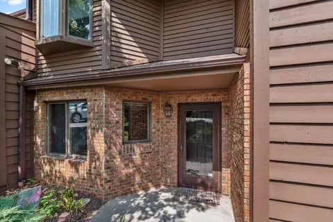 2811 Windepoint, Sheboygan, WI 53083