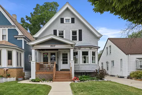 1517 S 79th, West Allis, WI 53214