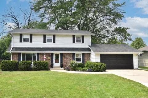 6097 Thornapple, Greendale, WI 53129