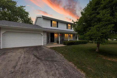 12206 W Shawnee, Mequon, WI 53097