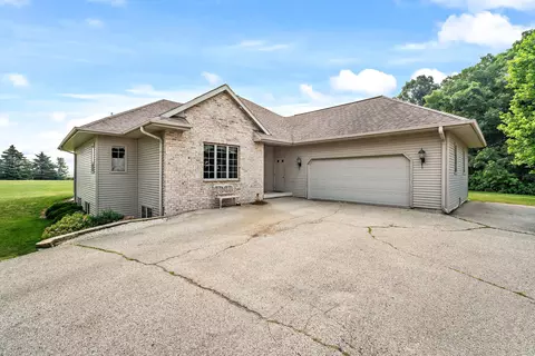 n2530 Lovers Lane Road, Hustisford, WI 53098