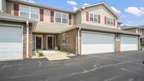 833 Stonefield #203, Mount Pleasant, WI 53406