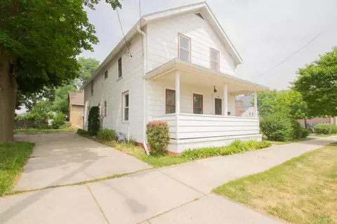 210 N 6th, Watertown, WI 53094