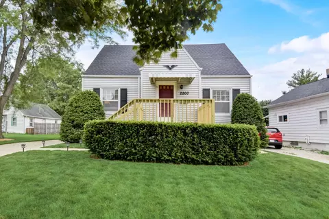 2200 Orchard, Racine, WI 53405