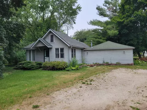 8020 Mchenry, Burlington, WI 53105