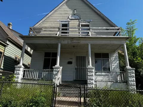 2106 W Keefe #2106A, Milwaukee, WI 53206