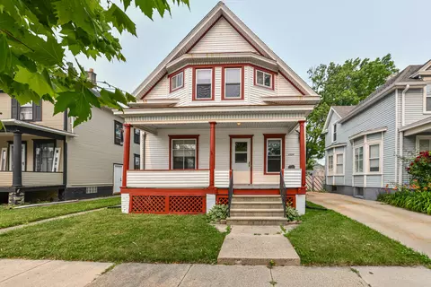 1524 Grange, Racine, WI 53405