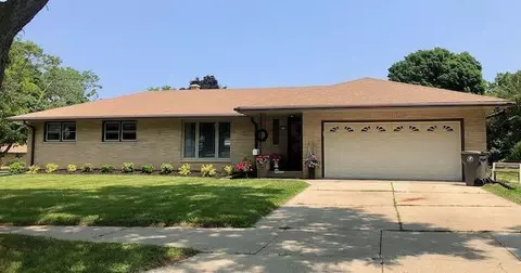 4412 S Swift, Cudahy, WI 53110