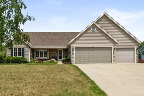 29326 River Vw, Burlington, WI 53105