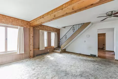 1727 Sheridan, Madison, WI 53704