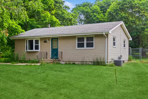 138 Prairie, Sharon, WI 53585