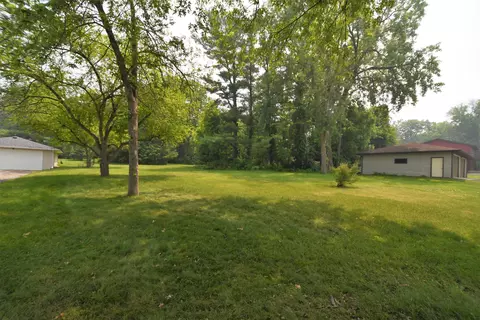 Lt3 Strauss, Green Lake, WI 54941