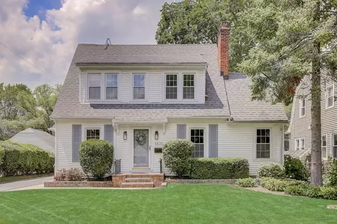 5575 S 110th, Hales Corners, WI 53130