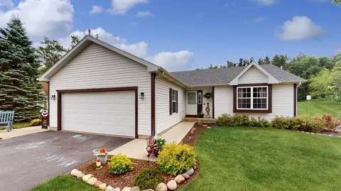 948 Laurie, Walworth, WI 53184