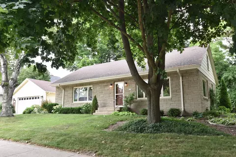 1218 Broad, Grafton, WI 53024