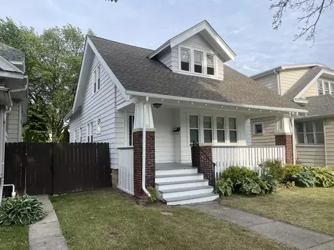 1212 S 74th, West Allis, WI 53214