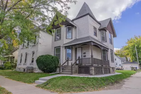 2619 S Lenox, Milwaukee, WI 53207