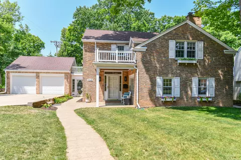 1045 N Perry, Wauwatosa, WI 53213