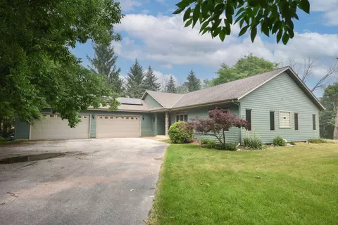 2400 Hillsdale, Brookfield, WI 53005