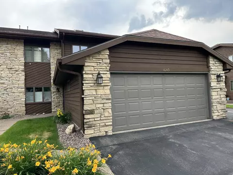 1043 Lauderdale, Onalaska, WI 54650