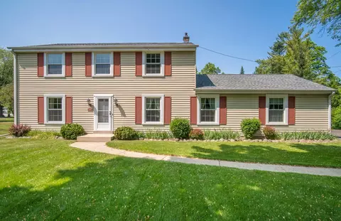 6412 W W Spg, Mequon, WI 53092
