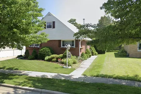 1915 36th, Kenosha, WI 53140