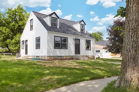 300 W Martin, Milwaukee, WI 53207