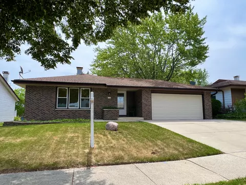 9350 N Joyce, Milwaukee, WI 53224