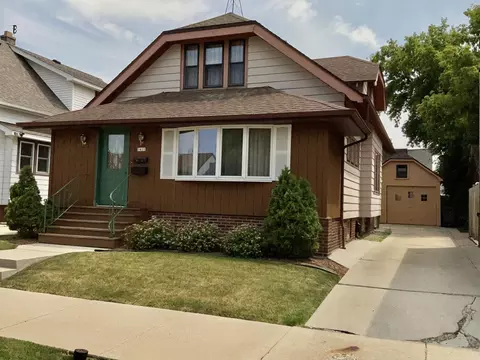 1421 Lenz, Sheboygan, WI 53083