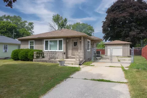 2000 Gillen, Racine, WI 53403