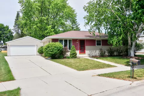 2216 N Kay, Sheboygan, WI 53083
