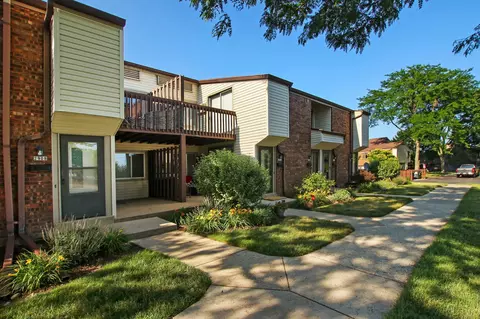 2908 14th #108, Kenosha, WI 53140