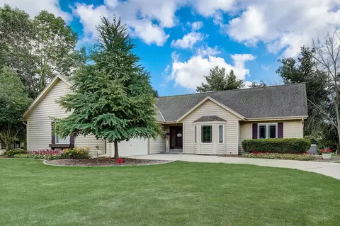 n60w23707 Juniper, Sussex, WI 53089