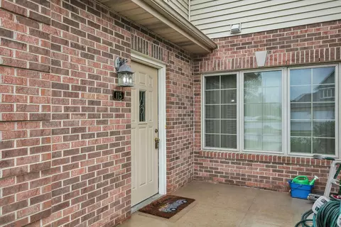 5537 34th #115, Kenosha, WI 53144