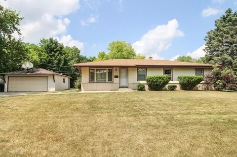 w166n9163 Grand, Menomonee Falls, WI 53051