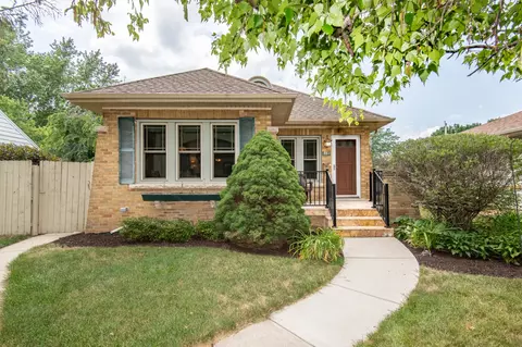 714 S East, Waukesha, WI 53186