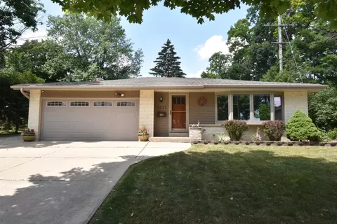 5121 S 19th, Milwaukee, WI 53221