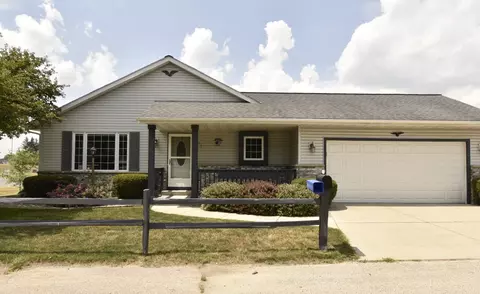 105 Tennies, Slinger, WI 53086