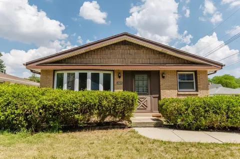 2024 W Halsey, Milwaukee, WI 53221