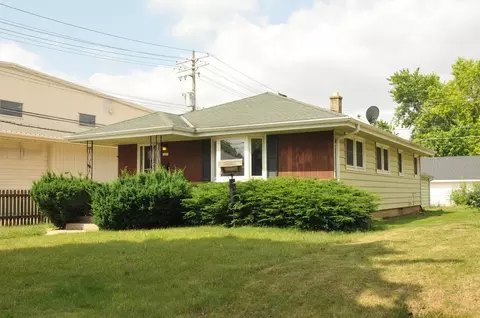1357 S 114th, West Allis, WI 53214