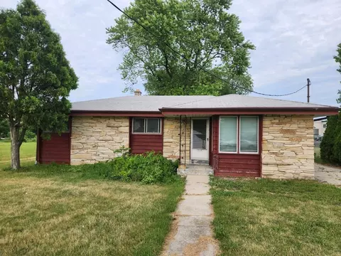 5910 S Howell, Milwaukee, WI 53207