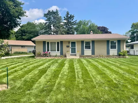 6079 Oriole, Greendale, WI 53129