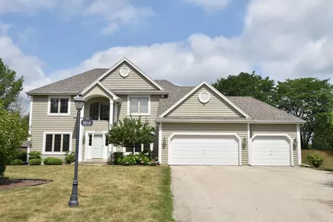 3275 Yale, Brookfield, WI 53005