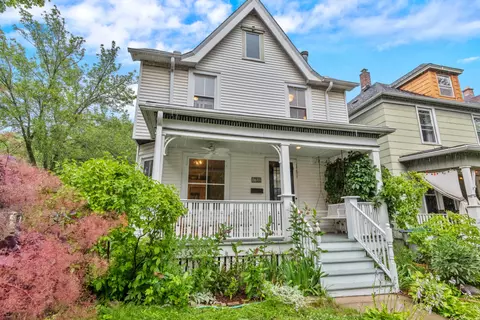 1702 E Newport, Milwaukee, WI 53211