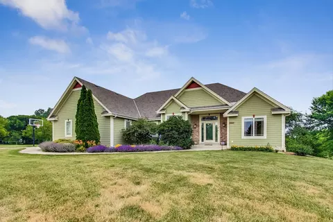 n5190 Granville Court, Sugar Creek, WI 53121