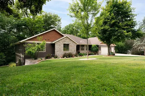 3012 Wild Rose, Onalaska, WI 54650