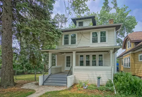 1519 S 81st, West Allis, WI 53214