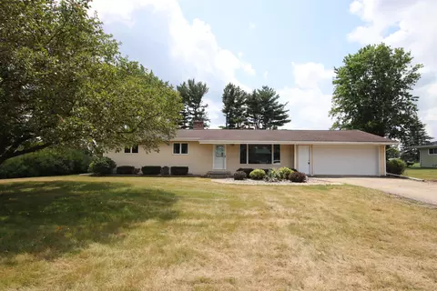 w5893 Wisconsin 49, Chester, WI 53963
