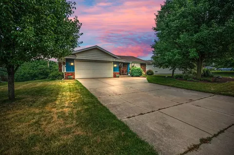 n83w18100 Le Mons, Menomonee Falls, WI 53051